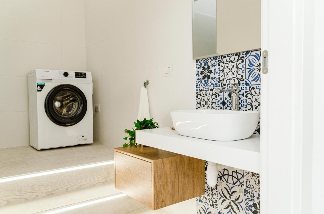 Spa & Relax Aesthetic Apartment 50M Dal Mare โมโนโปลี ภายนอก รูปภาพ