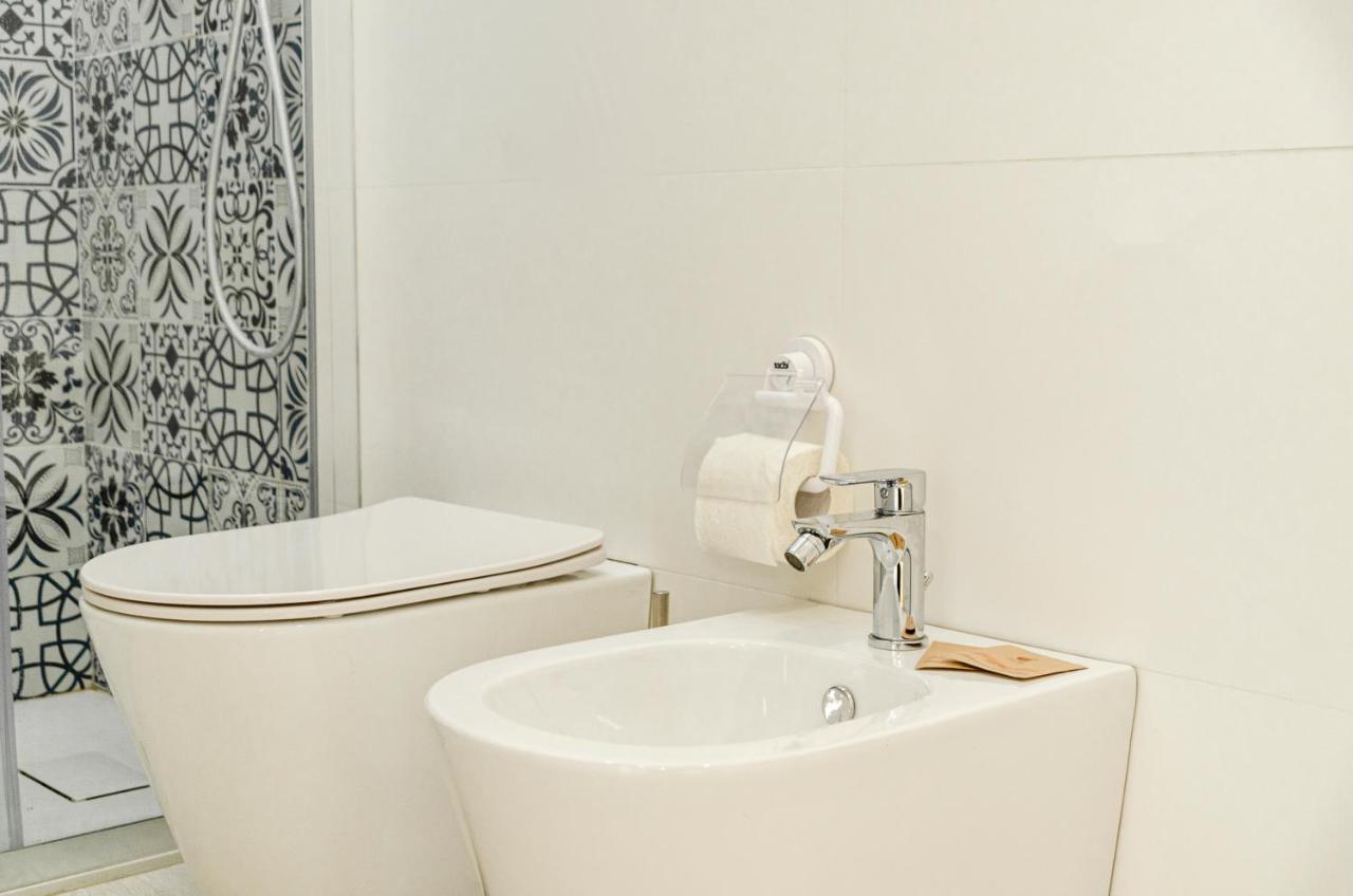 Spa & Relax Aesthetic Apartment 50M Dal Mare โมโนโปลี ภายนอก รูปภาพ
